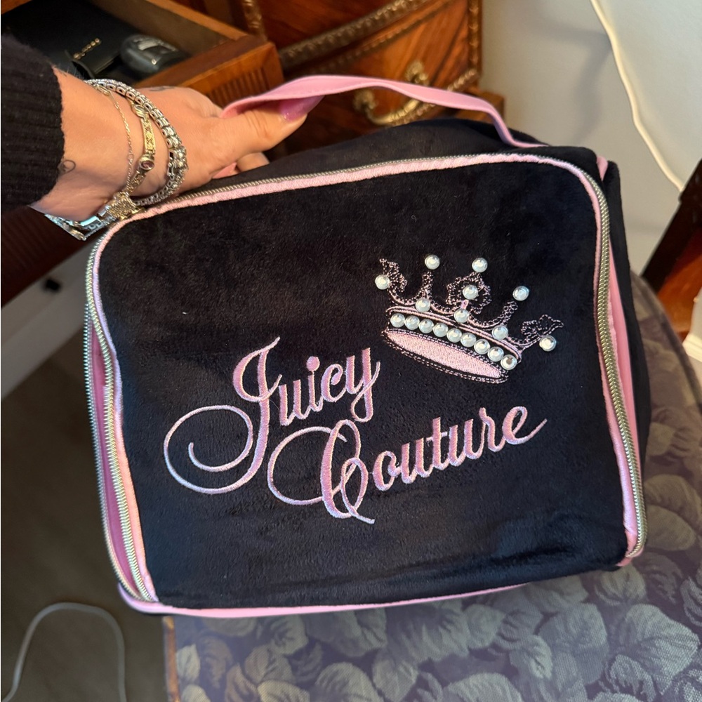 Juicy couture makeup bag